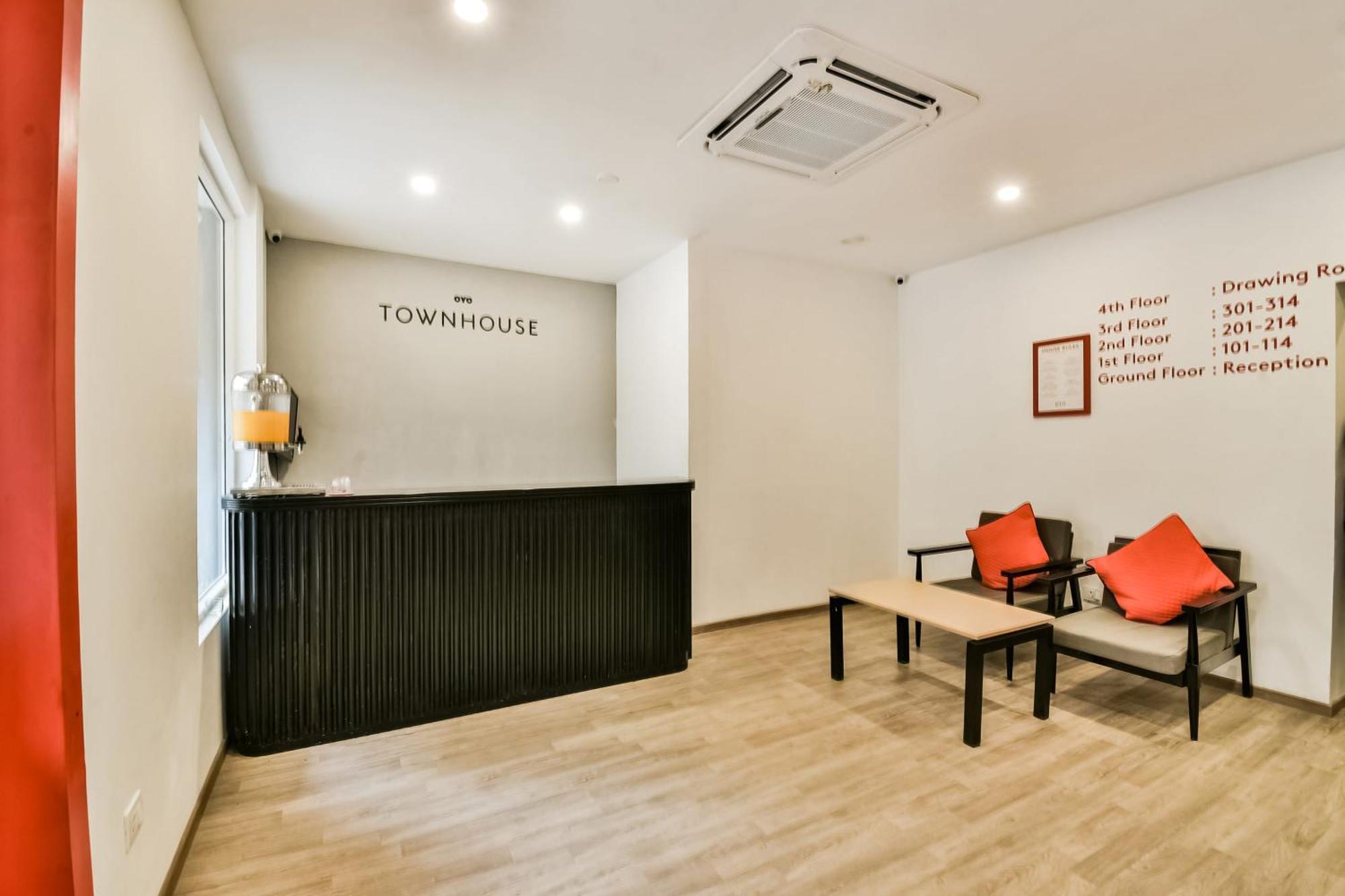 Super Townhouse Menka Hotel Patna  Bagian luar foto